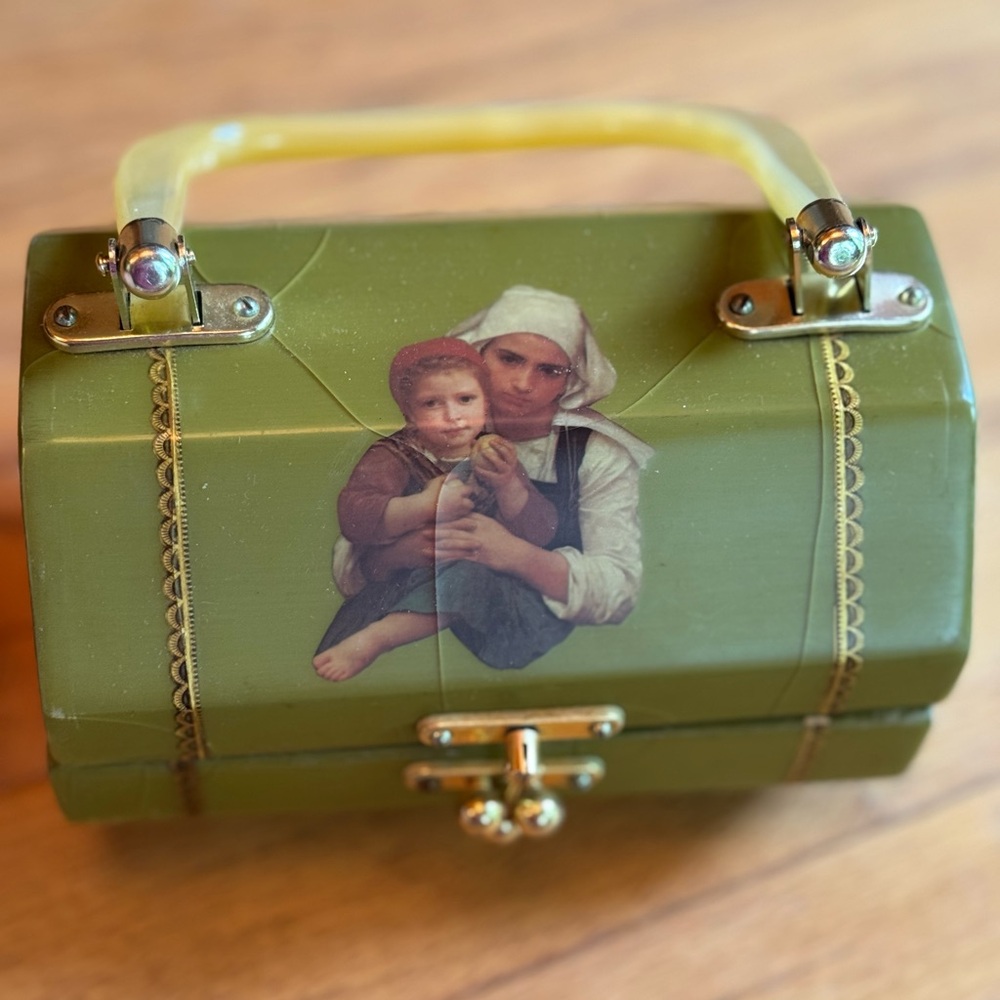 Vintage Green Mini Bag CRACKS in the surface